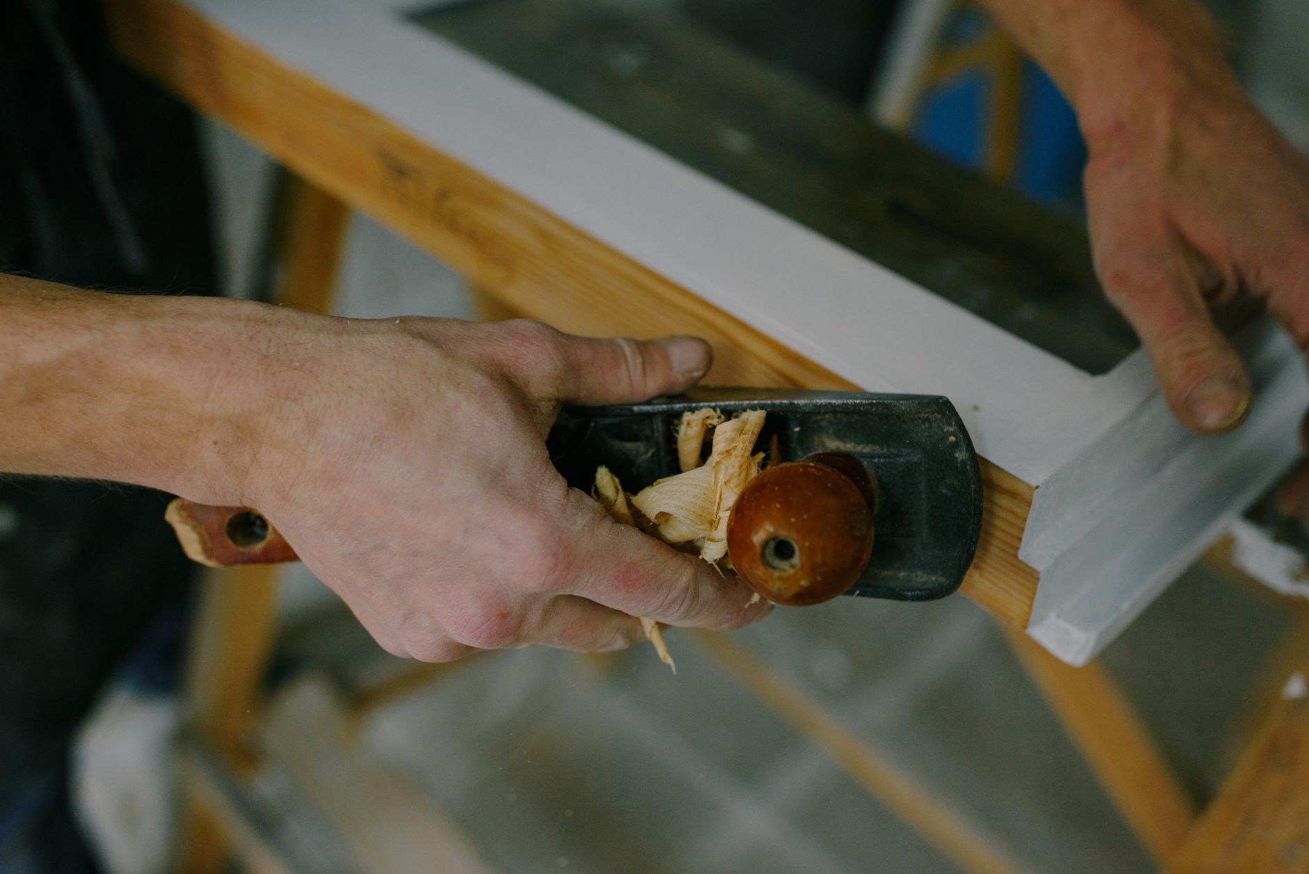 Carpenter at work in the Fortaleza workshop